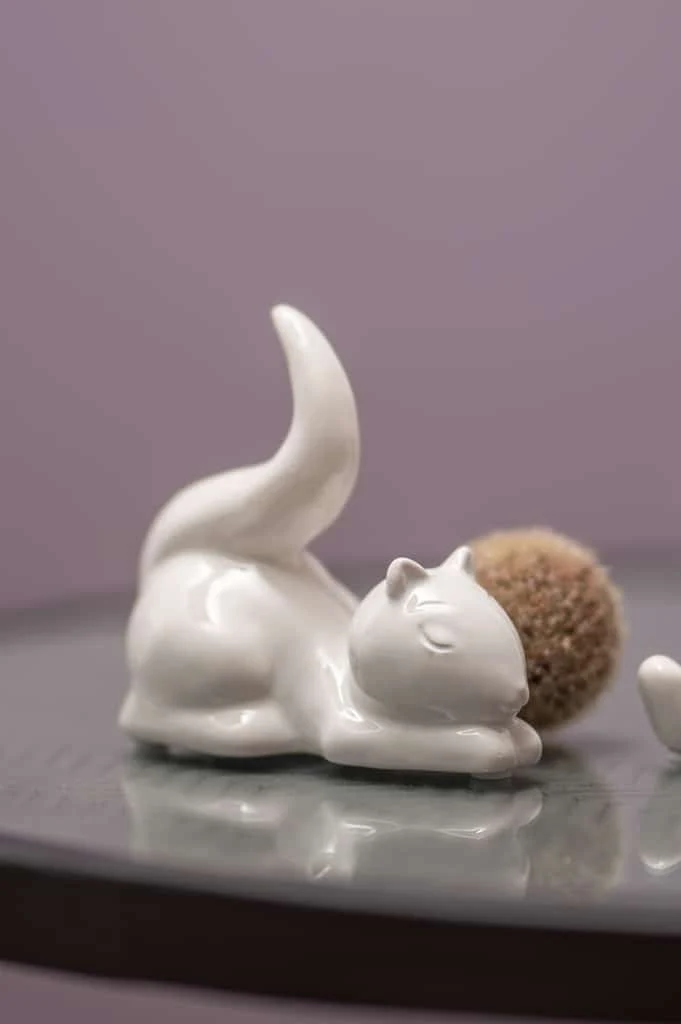 Valentino Deko Eichhörnchen Alvin liegend