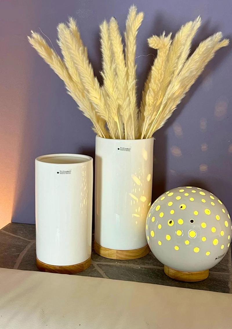 Vase Venosta auf Holzbase natur