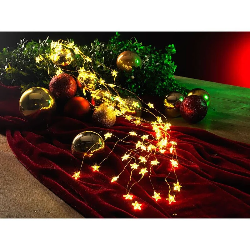 LED Sternenlametta 26 Stränge mit 27 Dioden 702 Warmweiße Dioden goldfarbener Draht