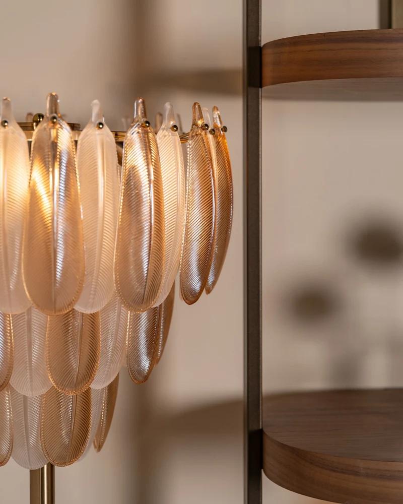 Richmond Stehlampe Chloe Antikmessing – Standleuchte mit Marmorfuß