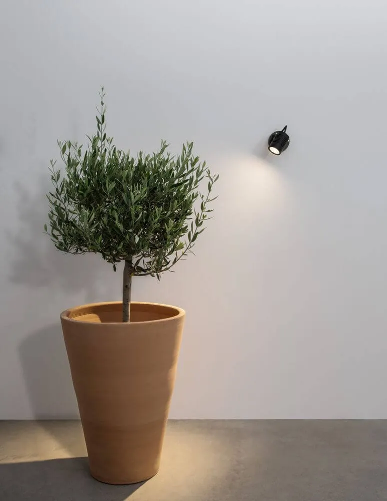 Fend LED Außenwandleuchte Base Hoch 3000K Schwarz IP65