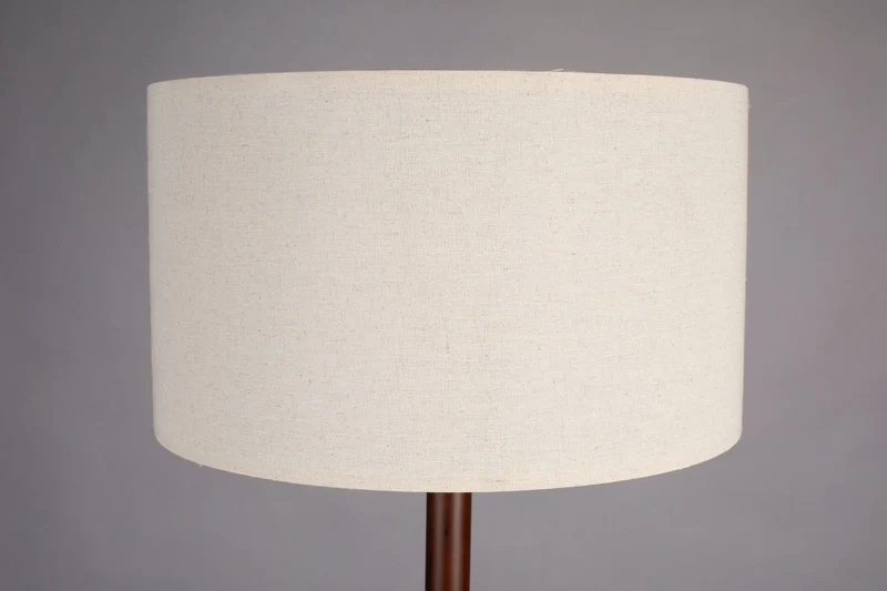 Stehlampe Jackson mit Leinenschirm und Travertin-Sockel, Dutchbone