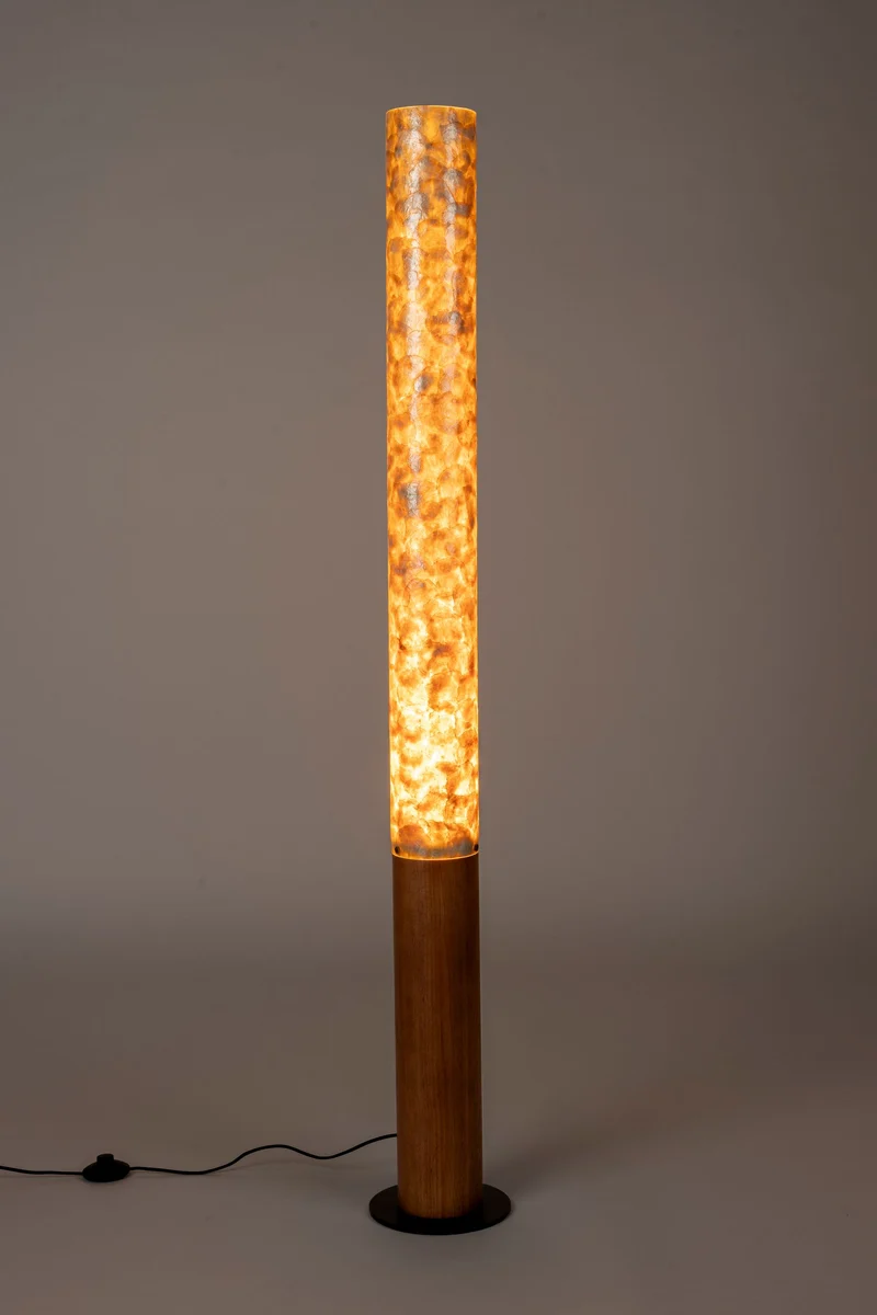 Stehlampe Beam mit Eichenholz-Fuß und Acryl-Schirm von Dutchbone
