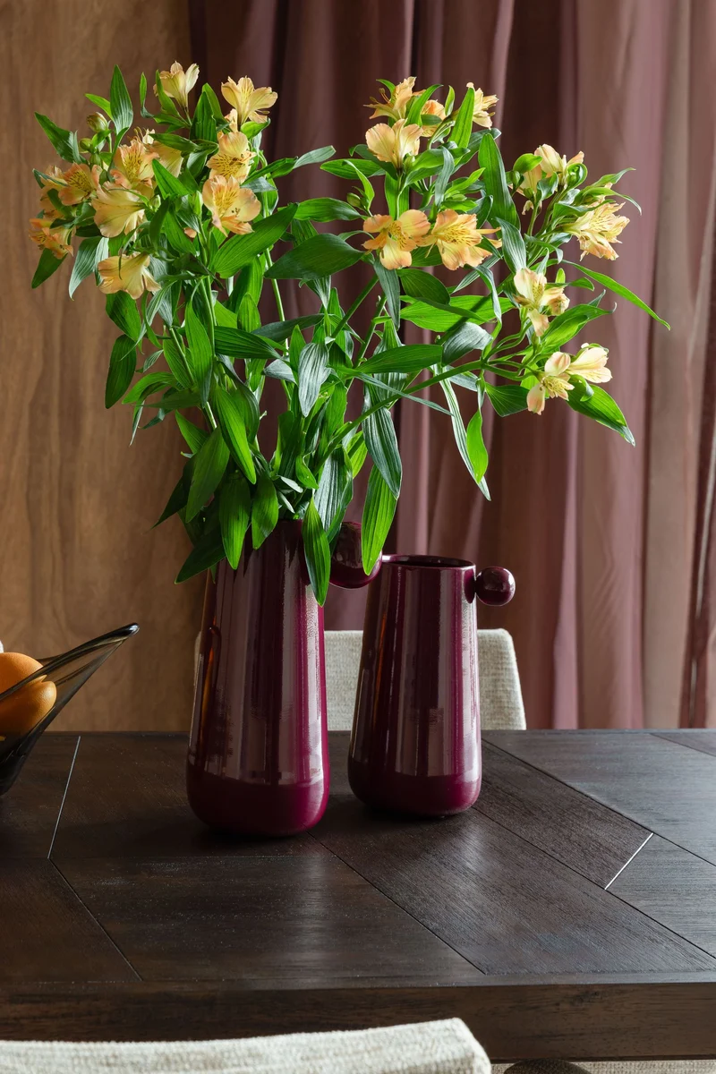 Dutchbone Vase Dot M Bordeaux aus Eisen mit Glanzfinish für Wohnzimmer