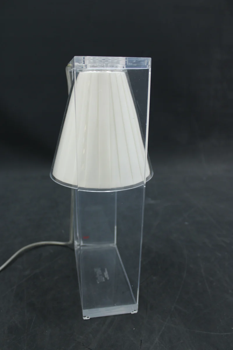 B-Ware Kartell Light-Air Tischlampe Tischlampe Lampe Leuchte glasklar beige E14 IP 20
