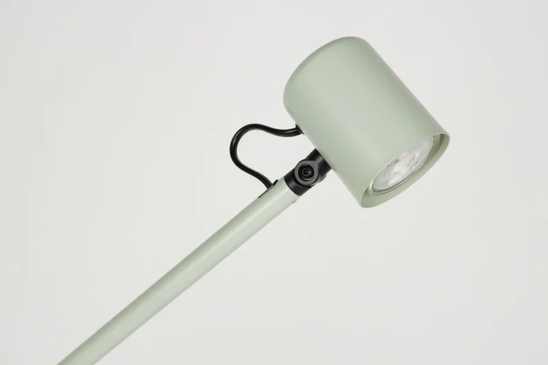 Stehlampe Aero in Grün, höhenverstellbar mit Gestell aus Metall