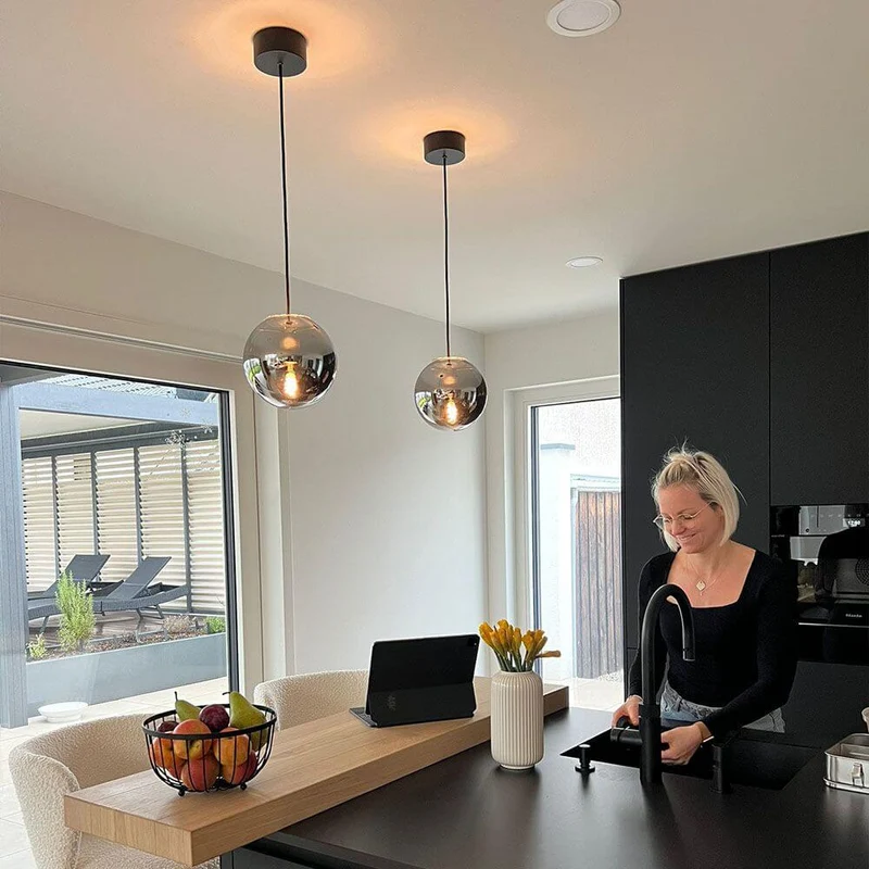 s.luce Orb Glaskugel Hängelampe 150cm Aufhängung Schwarz