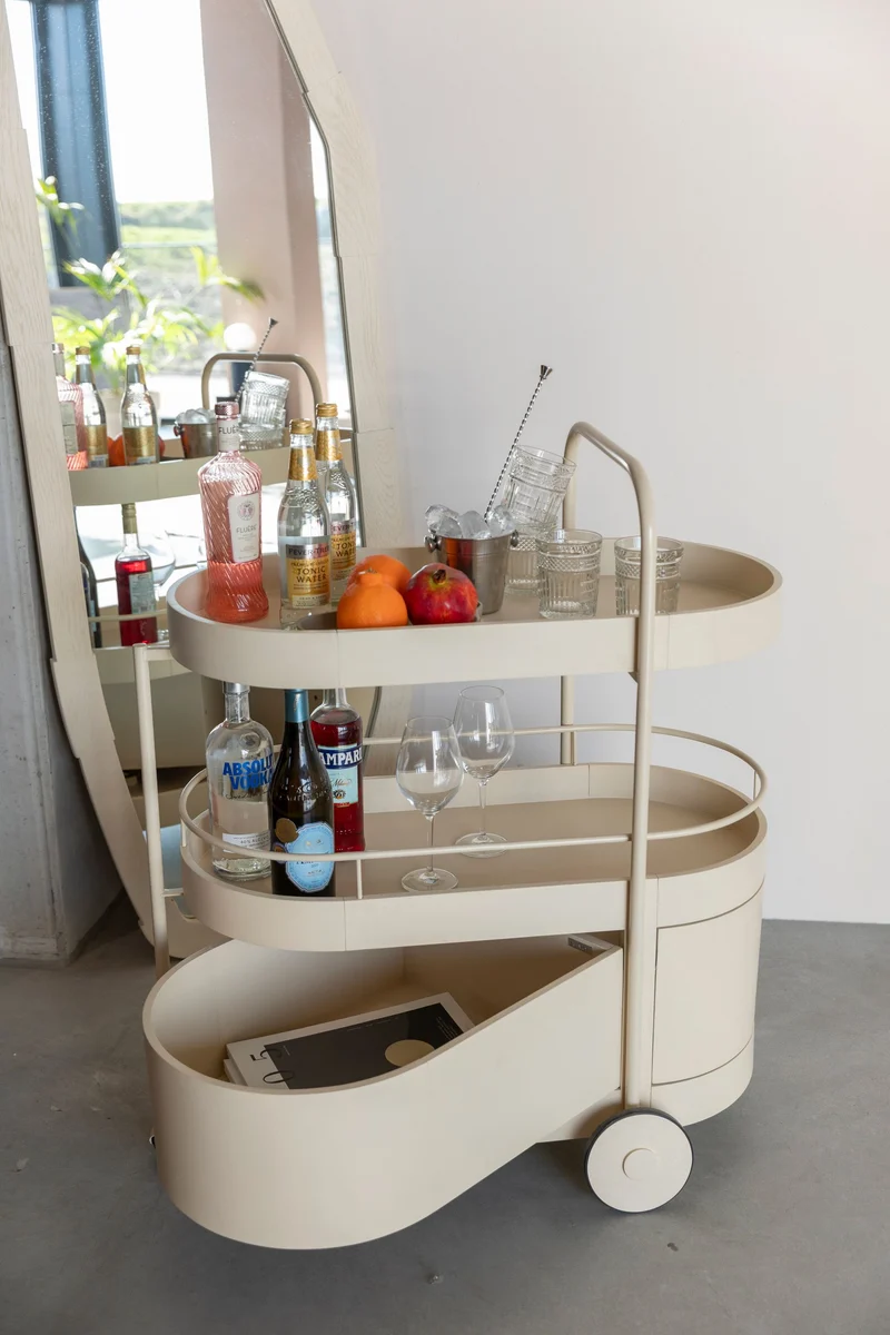 Servierwagen Wim mit Massivholz-Tischplatte und Stahlgestell, Beige