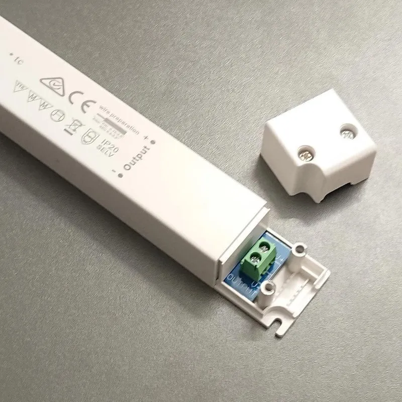100W zertifiziertes Einbaunetzteil slim Dimmbar Triac 24V IP20
