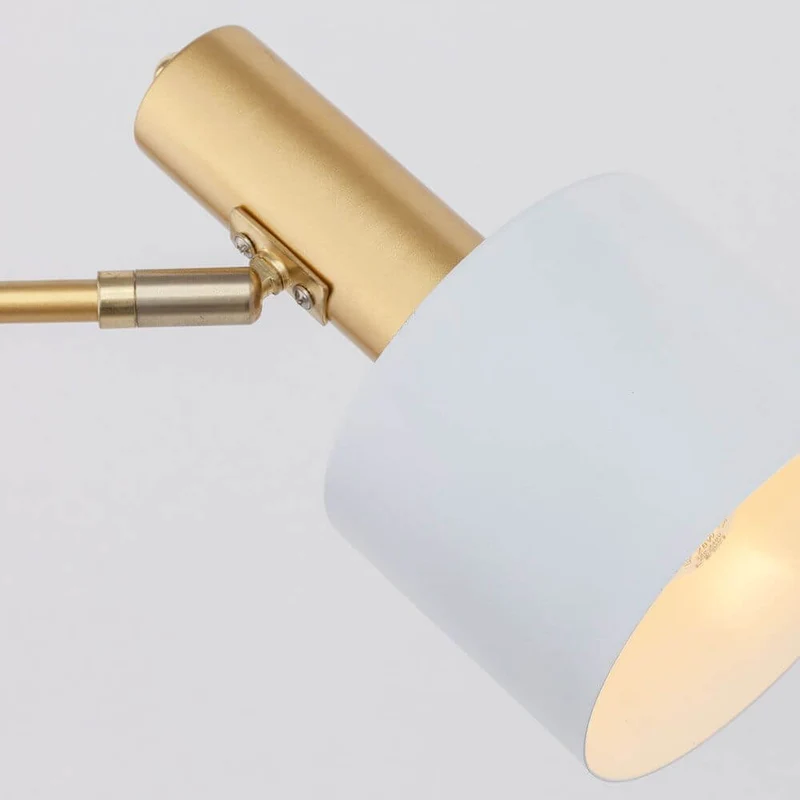 Paz Skandi Tischleuchte in Goldfarben-Matt