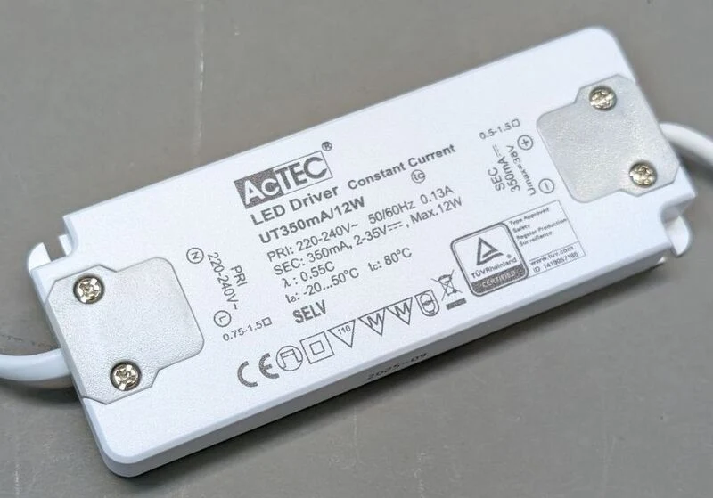 B-Ware Deko Light LED-Treiber Konstantstrom 0.35 A inkl. 3-fach Verteiler IP20 2480mm