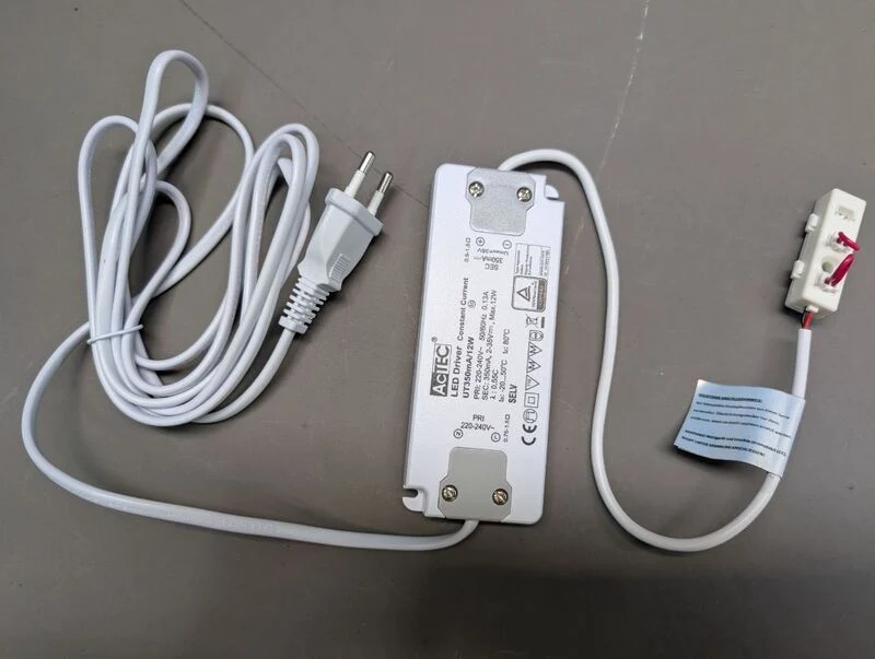B-Ware Deko Light LED-Treiber Konstantstrom 0.35 A inkl. 3-fach Verteiler IP20 2480mm