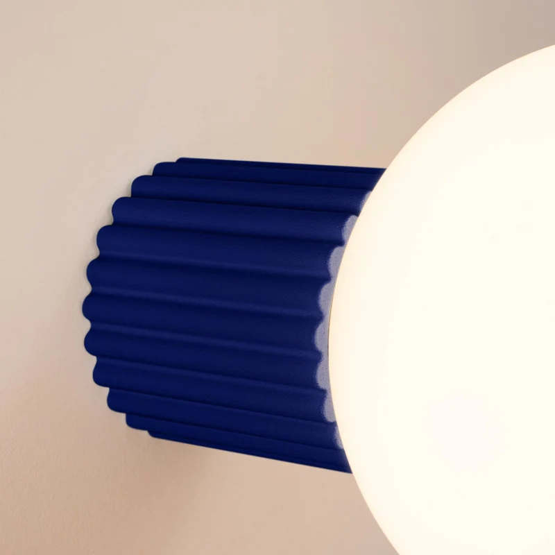 B-Ware SOLLUX LIGHTING Wandleuchte Wandlampe ORBI Glas Aluminium marineblau weiß