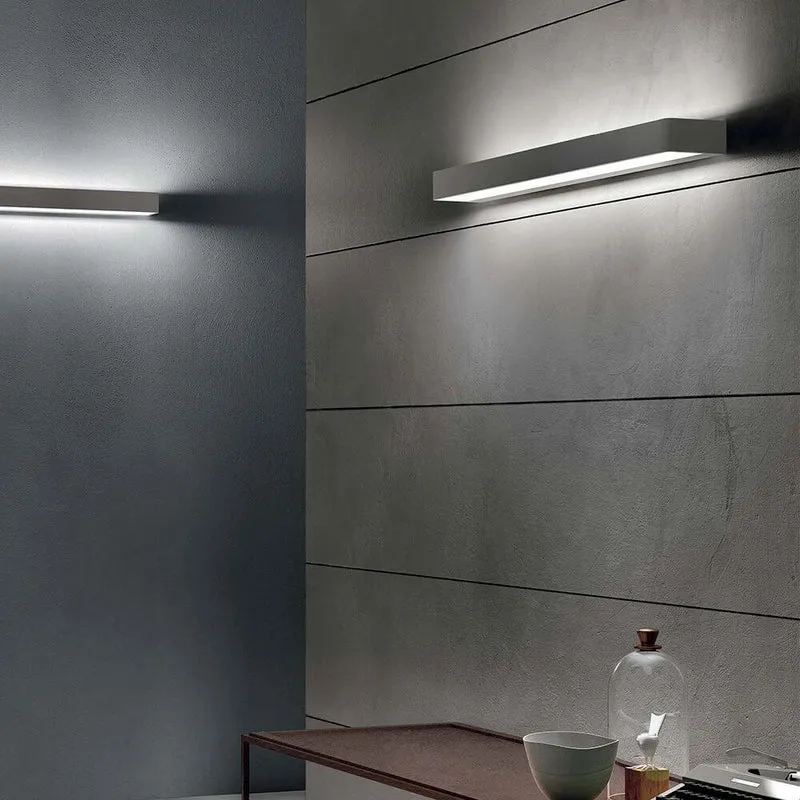 Metal W LED-Wandleuchte Medium