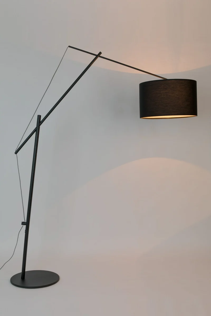 Bogenlampe Tokio Black | Minimalistisches Design in Schwarz