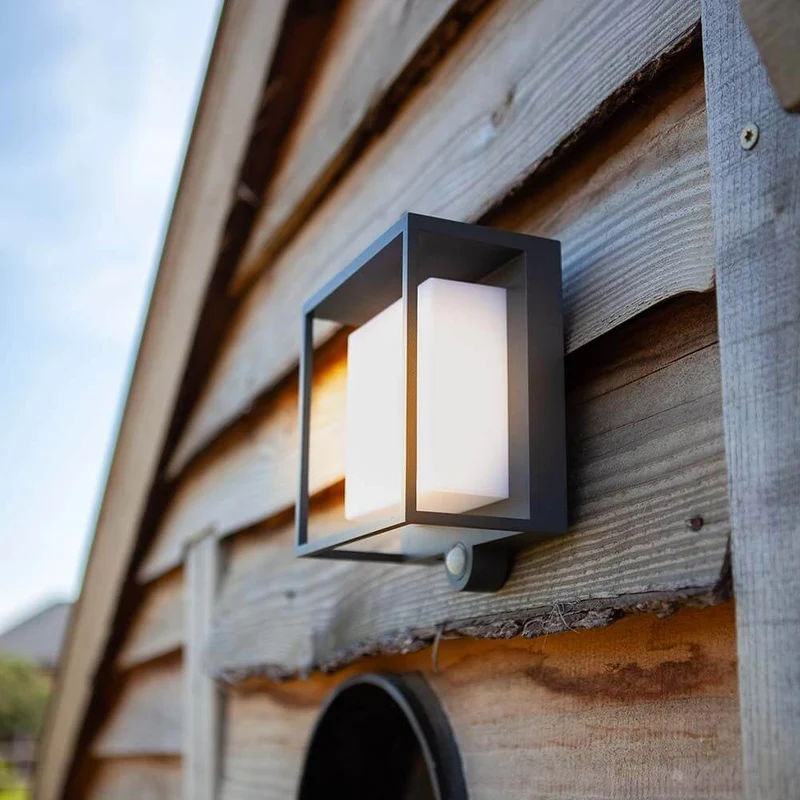 LED-Solar-Außenleuchte Curtis mit Bewegungsmelder