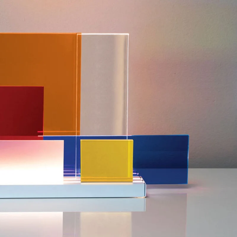 Nemo On Lines LED Tischlampe mit verschiebbaren Platten
