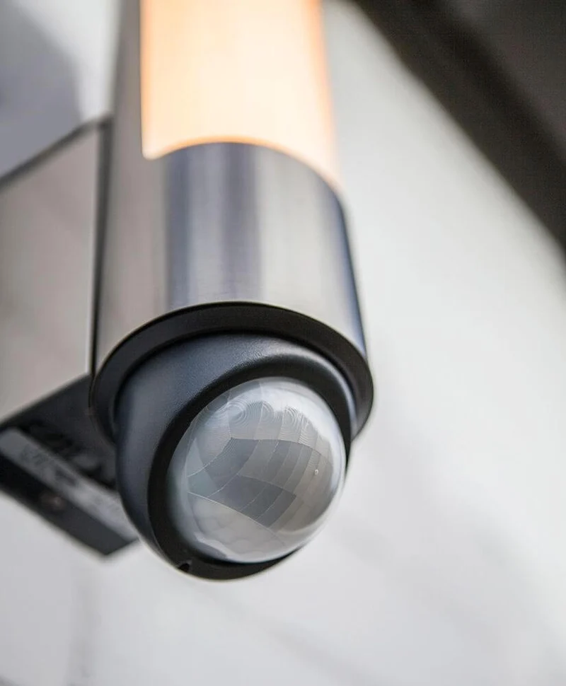 LED Außenwandleuchte Leda mit Sensor IP44 Edelstahl