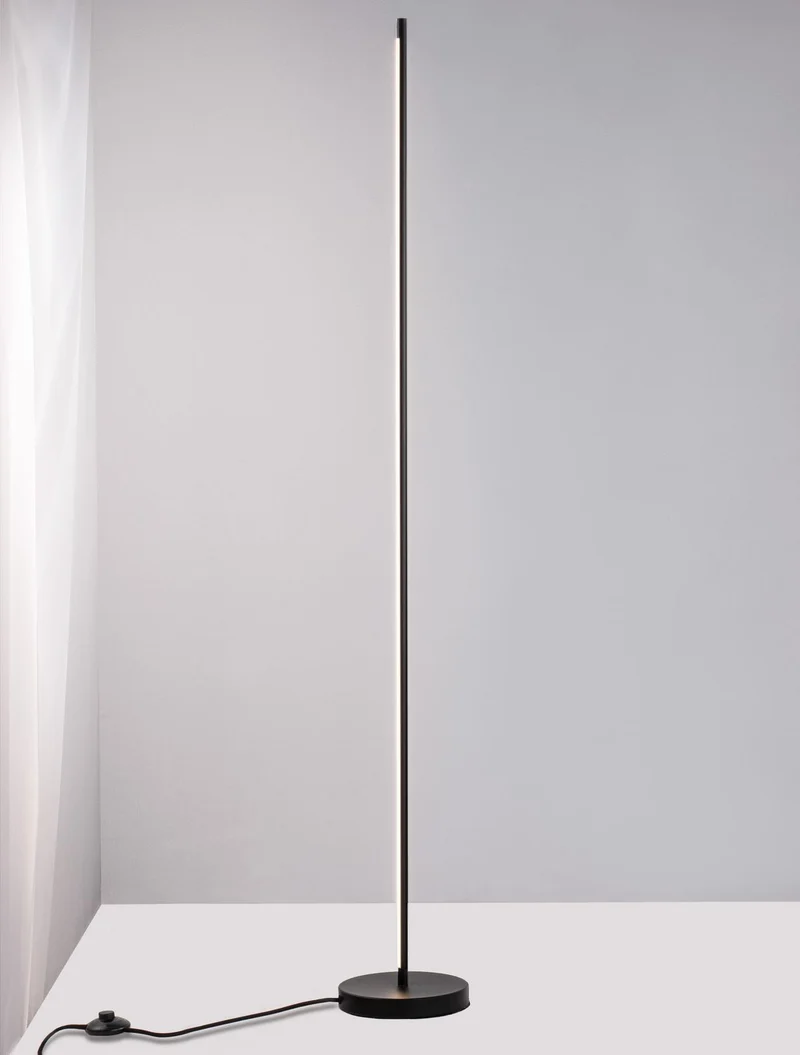 B-Ware Nova Luce Stehlampe Standleuchte COLBY LED Schwarz Warmweiß Aluminium 150 cm 18W