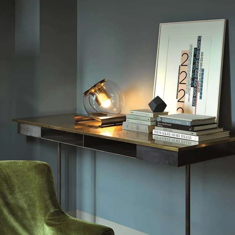 Oluce Tischlampe The Globe Antik Goldfarben