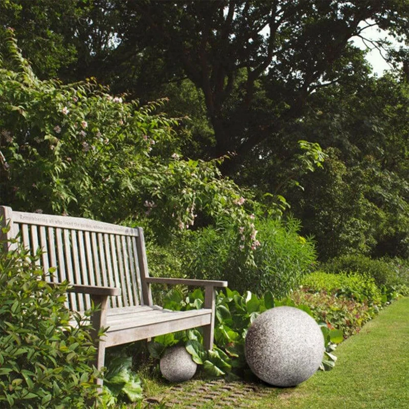 Gartenkugel in Steinoptik Ø 20cm IP65 mit Bodenspieß