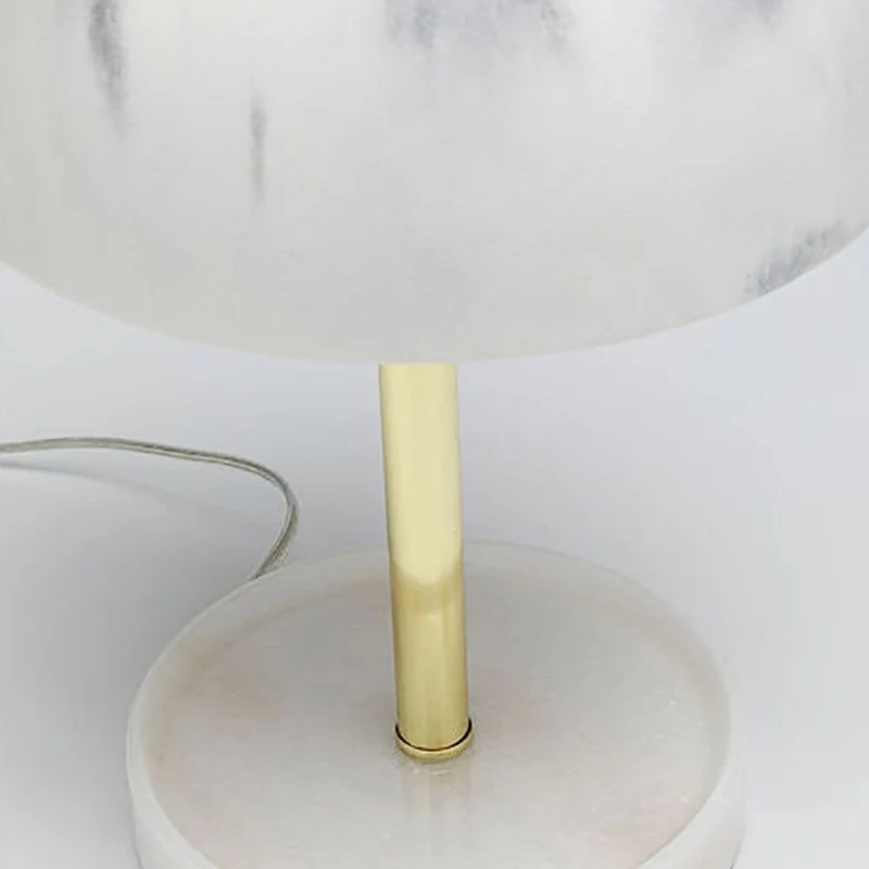 Design Tischleuchte Horn