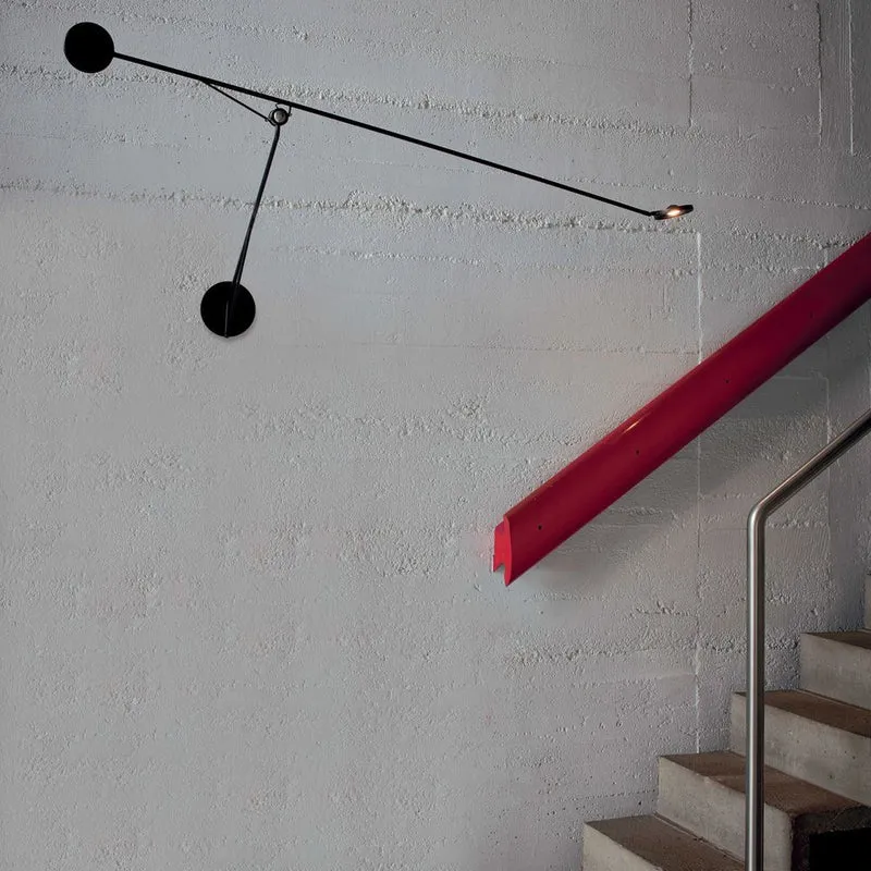 DCWéditions Aaro LED Wandleuchte 160cm schwenkbar