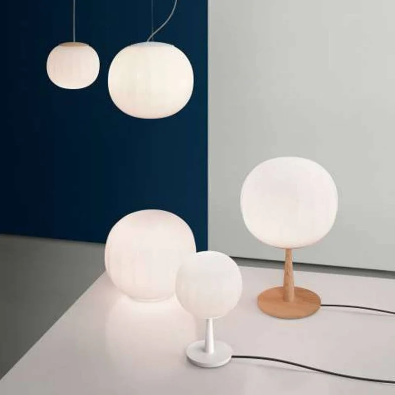 Luceplan Lita Tischlampe Ø 14cm Opal
