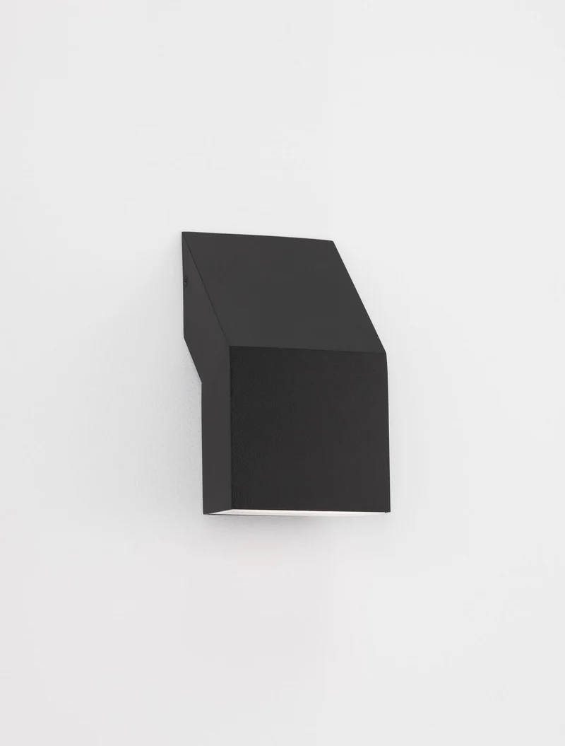 B-Ware Nova Luce Außenwandleuchte Wandlampe BRIGITTA LED Schwarz Warmweiß Alu Acryl 6 W