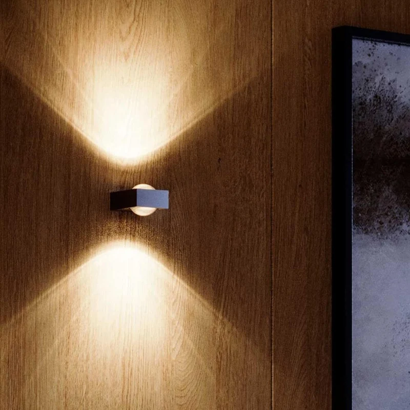 s.luce Beam X moderne Wandleuchte Up & Down eckig
