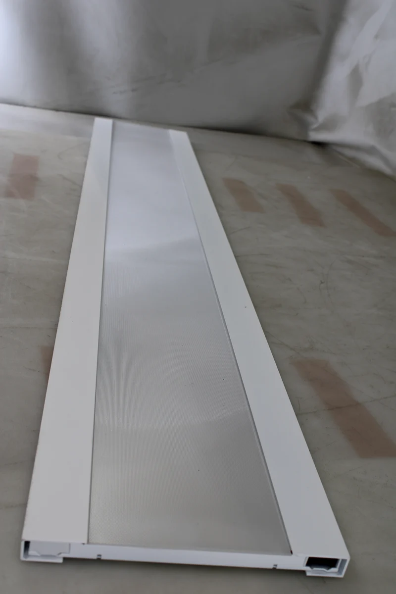 Trilux Pendelleuchte Hängelampe LED Lampe Weiß Aluminium Leuchte SIEHE TEXT/FOTO