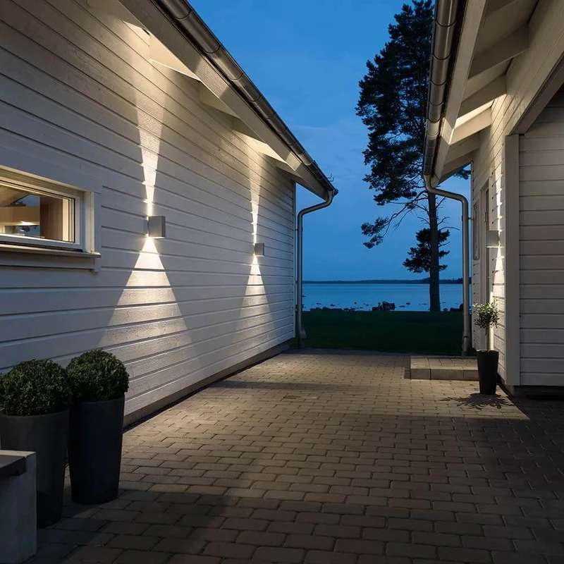 LED Außen-Wandleuchte Cremona verstellbarer Lichtaustritt Grau