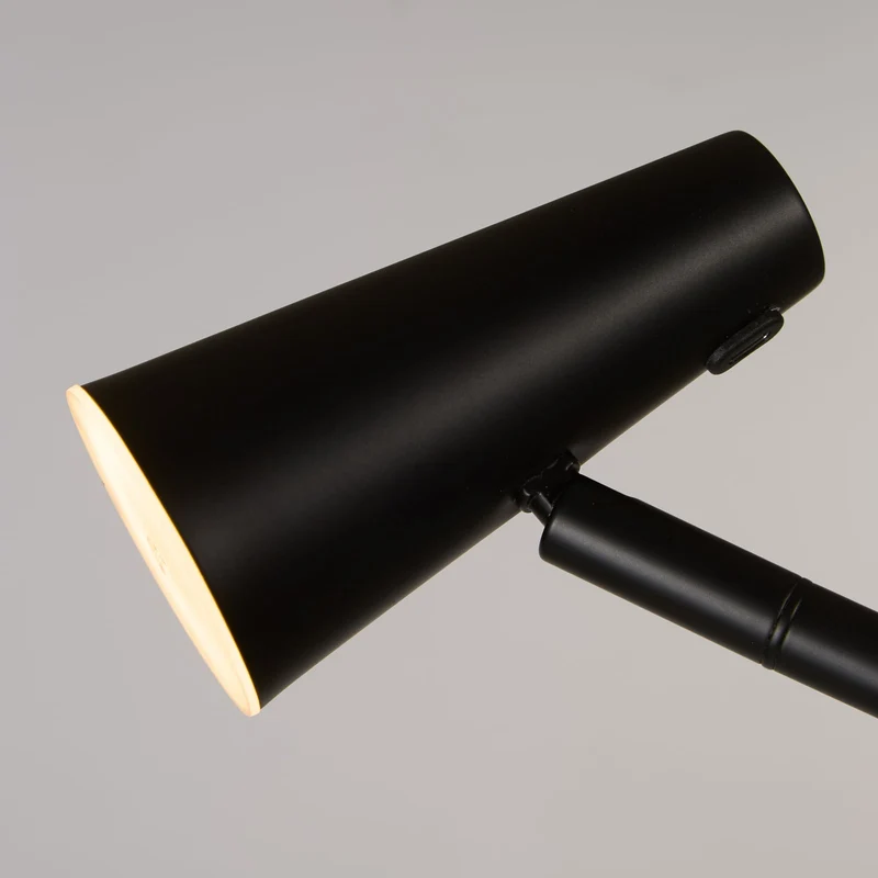 B-Ware searchlight Stehleuchte Bodenlampe LED Akku schwarz matt Eisen dimmbar USB