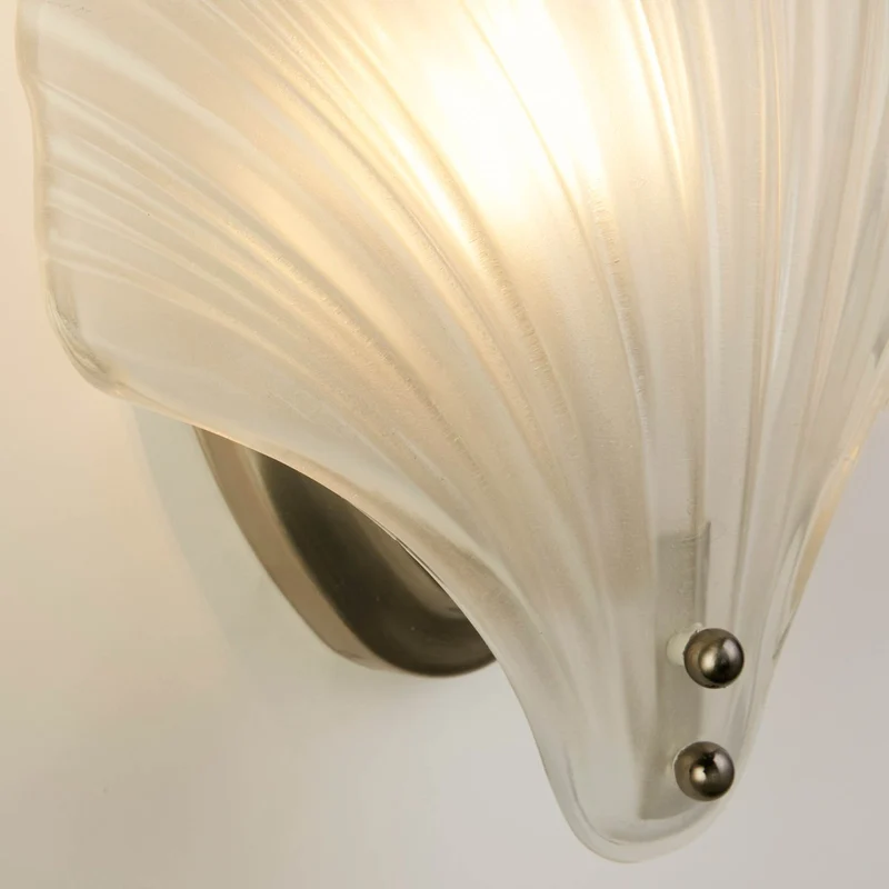 B-Ware Searchlight Wandleuchte Leuchte Shell weiß satiniert Muschelform Glas IP44102