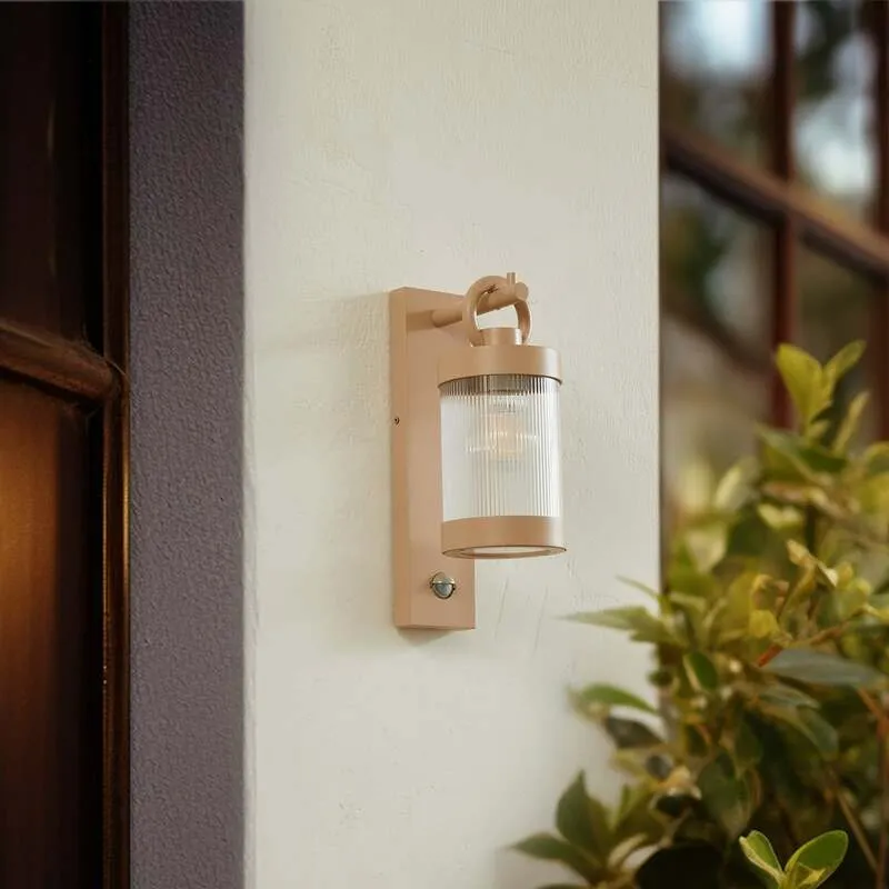 B-Ware Lindby Außenwandleuchte Lampe Sensor Yrene beige Riffle 20 cm